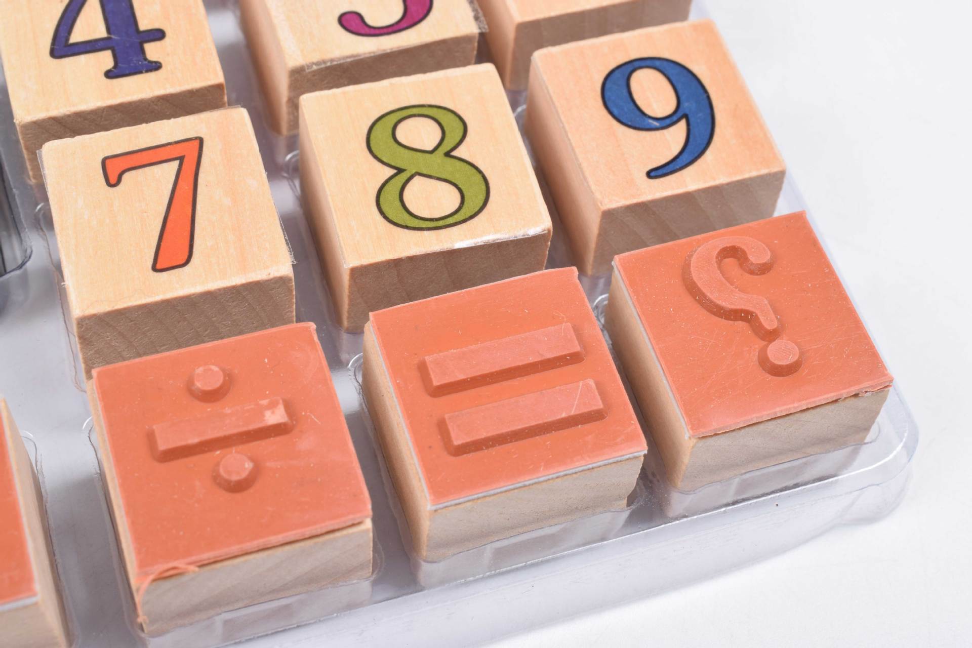 厂家供应木制儿童学习26英文字母印章 玩乐教学益智用品盒装批发详情11