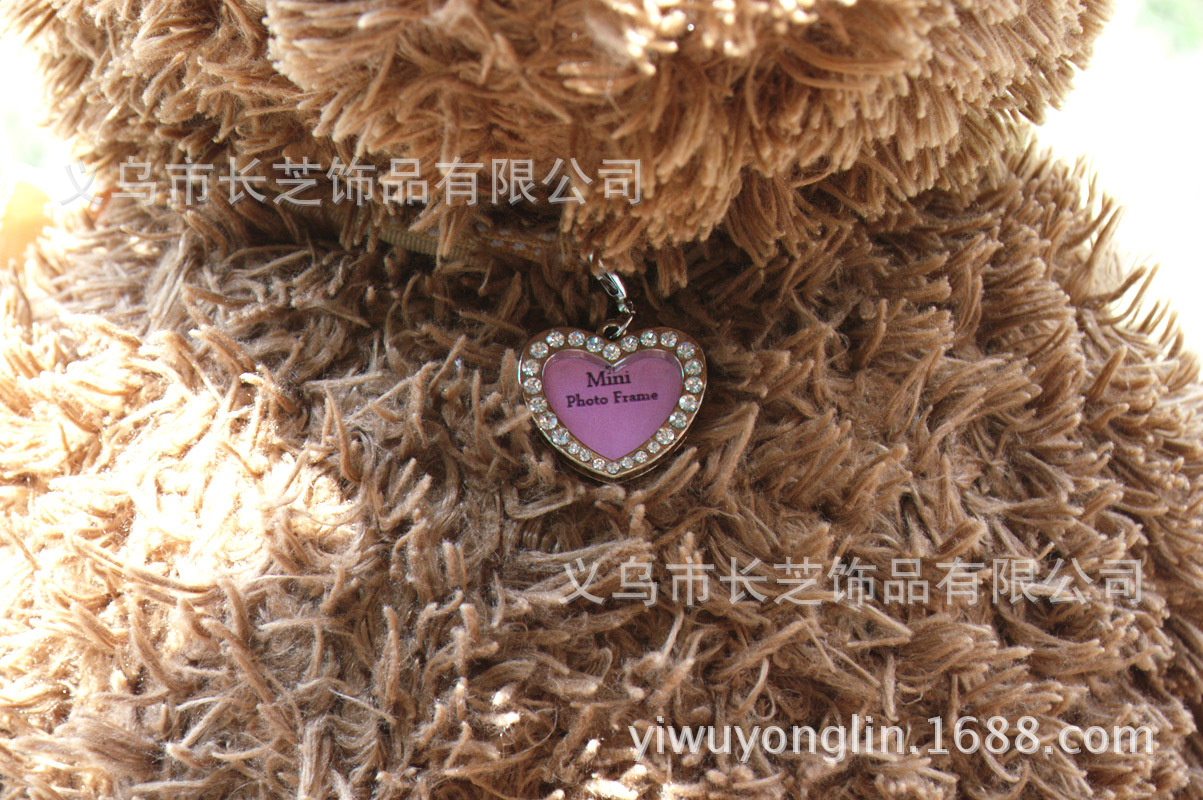 Factory direct supply of cross-border in-stock handwritten heart-shaped dog pendants, pet identity tags, Easter and Christmas diamond-encrusted dog tags pic 17