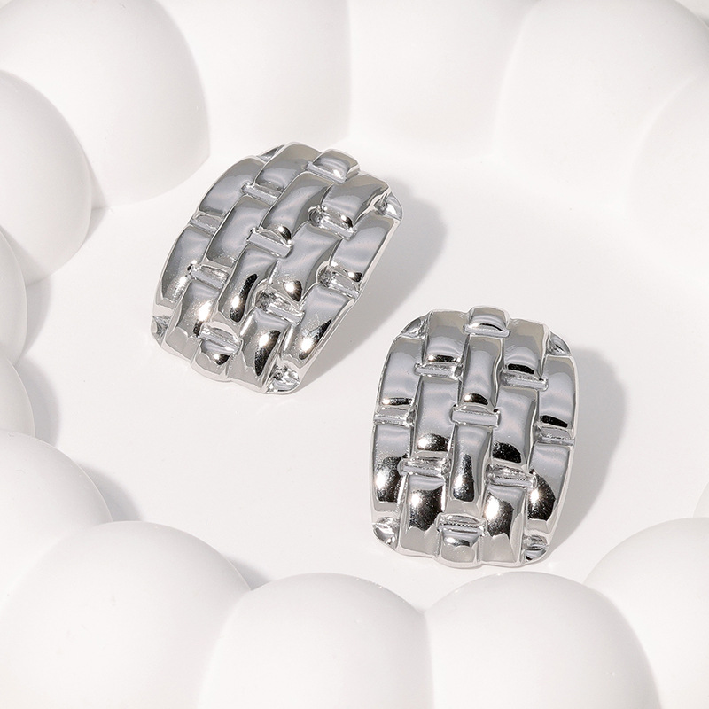 跨境欧美钛钢耳钉女不掉色简约高级感冷淡风耳饰金属感不锈钢耳钉详情33