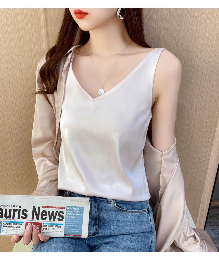 Jialqi, a popular female summer V-neck dress with a halter top, wears a suit over it and a silk satin slim-fitting base layer inside pic 24
