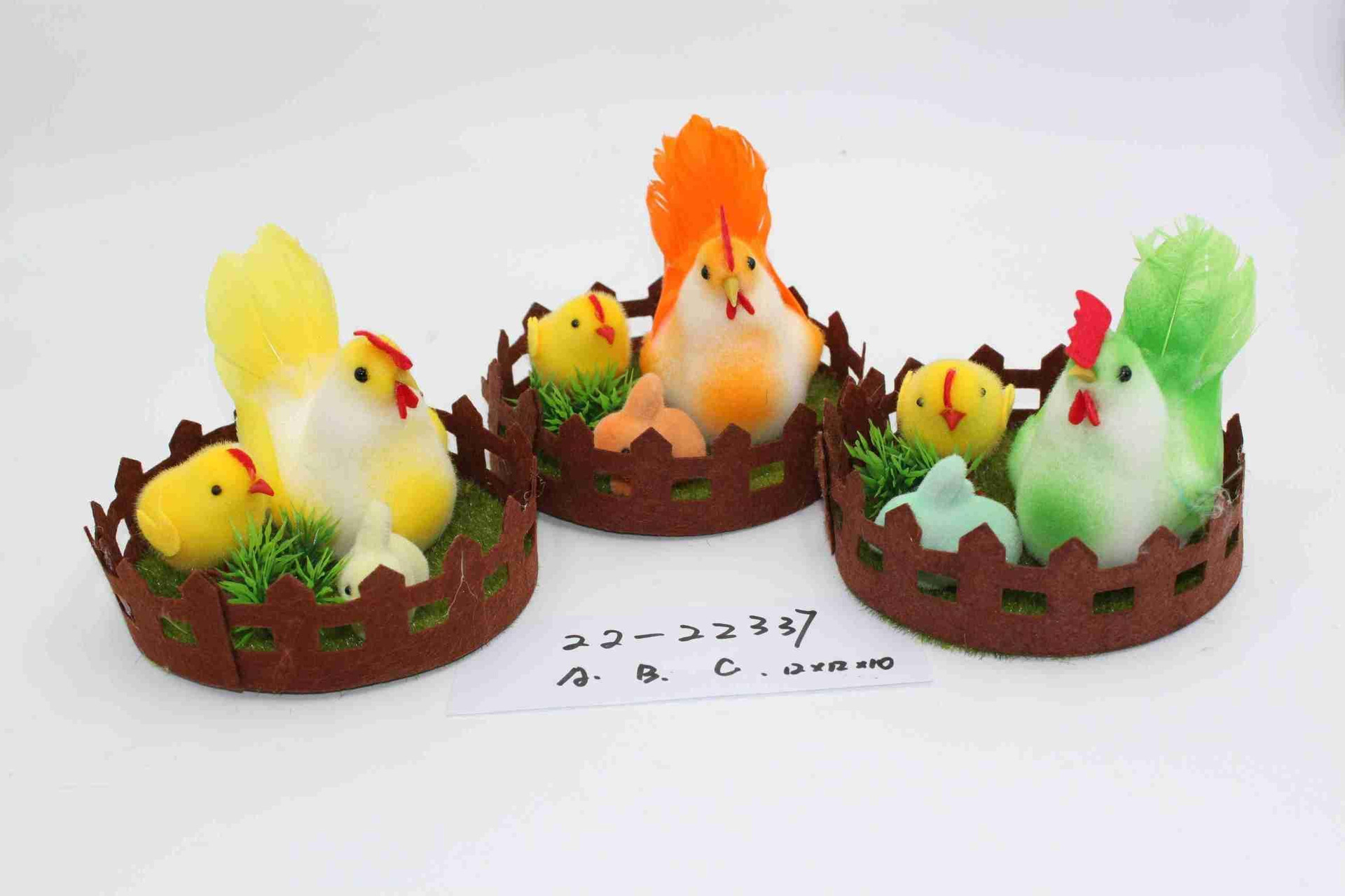 The 2023 new round disc fence with a plush chicken and rabbit combination, featuring cute and realistic designs, is a bestseller with various scene arrangements pic 4