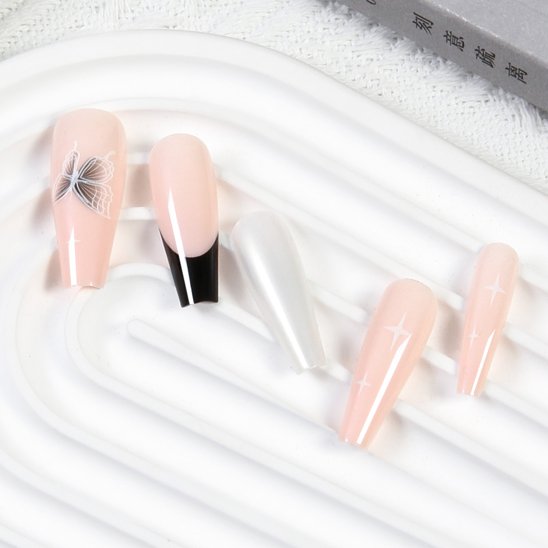 新款光变指甲新工艺穿戴甲现货美甲贴片欧美简约风长梯假指甲批发定做详情21