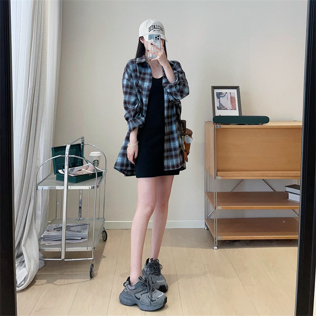 A retro, fashionable, loose and slimming mid-length brushed checked shirt for women in spring, new F090225 pic 17