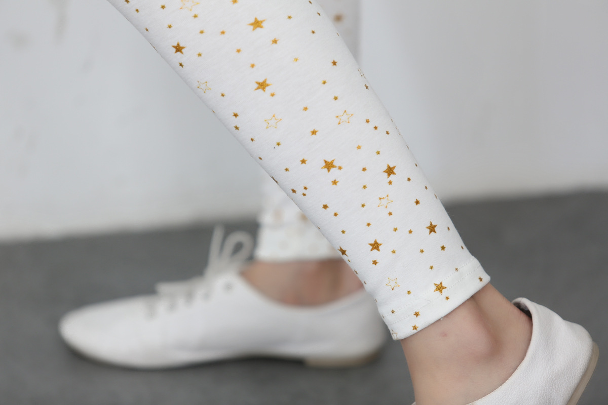 The new basic slimming style from Dongdaemun, South Korea, featuring star-studded nine-inch skinny leggings pic 9