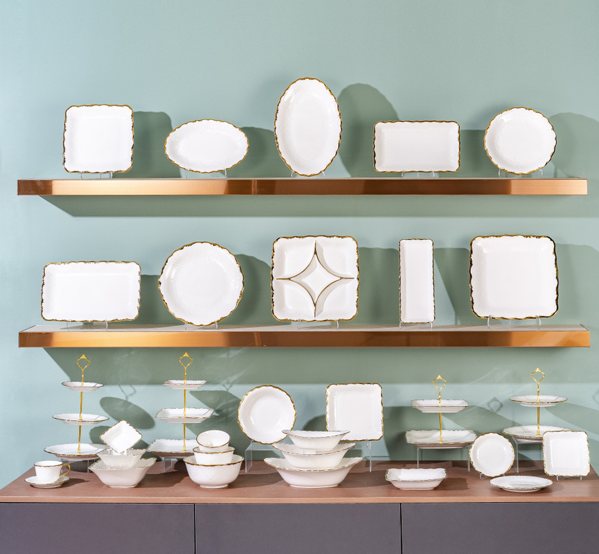 Wholesale of light luxury ceramic tableware sets, high-end gold-plated plates with gold edges pic 16