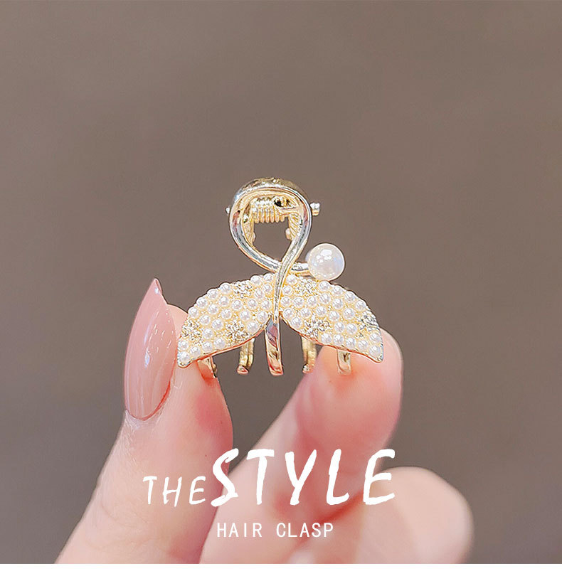 日韩气质鱼尾仿珍珠发夹刘海夹侧顶夹发抓夹网红鲨鱼夹详情2