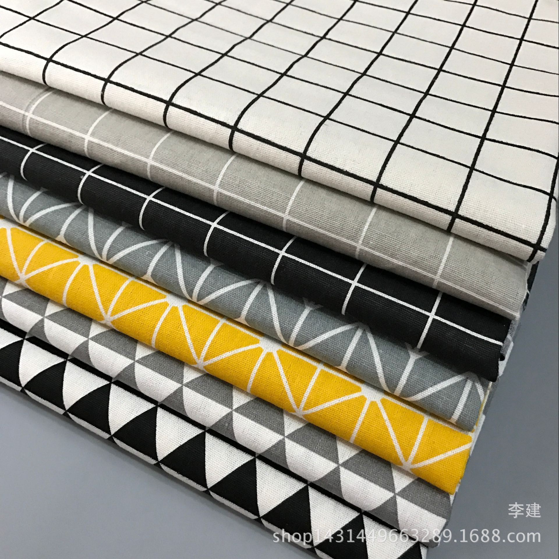 Jianxiang Textile Factory supplies linen printed Nordic-style tablecloths, cushions, aprons and storage bags, which can be made into PE film pic 2