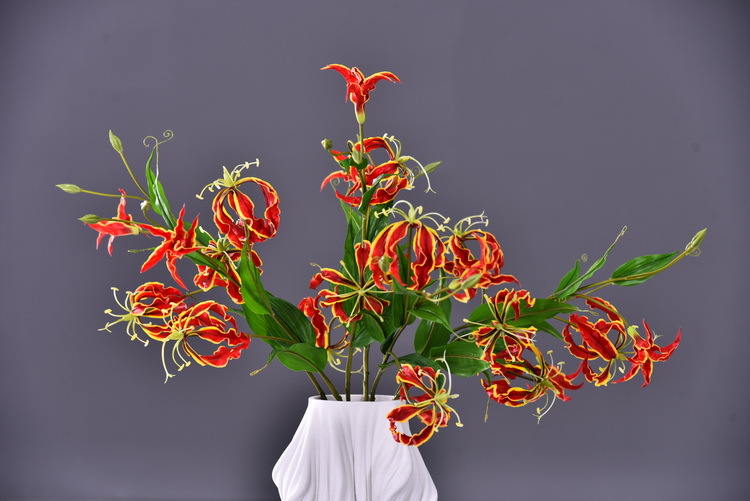 Lanjin artificial Plant Long Branch 3-head Jialan Flame Lily, high-end artificial flower, artificial flower, artificial flame lily, strange lily, home decoration pic 10
