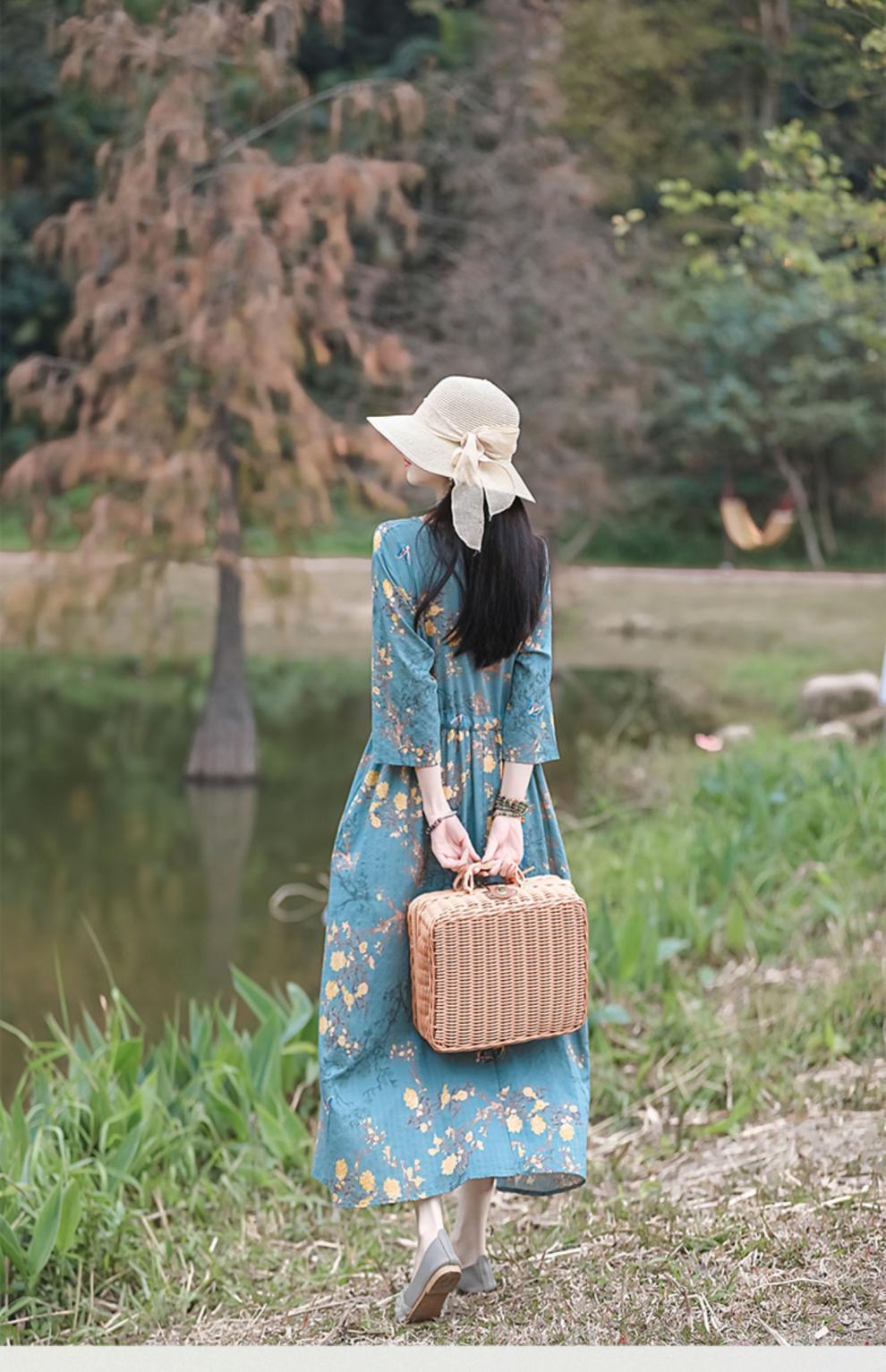 2024夏季新款中年妈妈复古文艺印花棉麻收腰连衣裙宽松大摆长裙女详情23