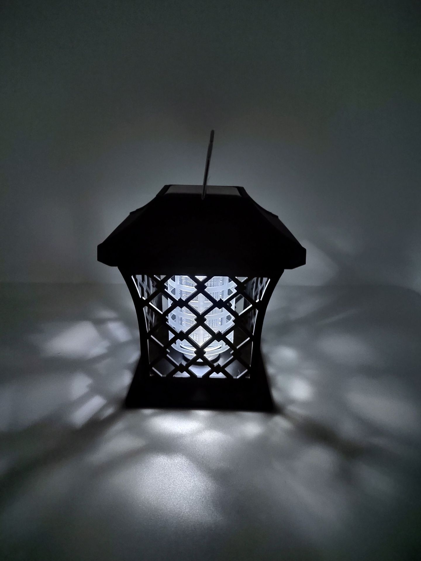 New solar lamp column head lamp, mosquito-killing lamp, household fence, outdoor landscape, waterproof garden and courtyard lamp pic 15