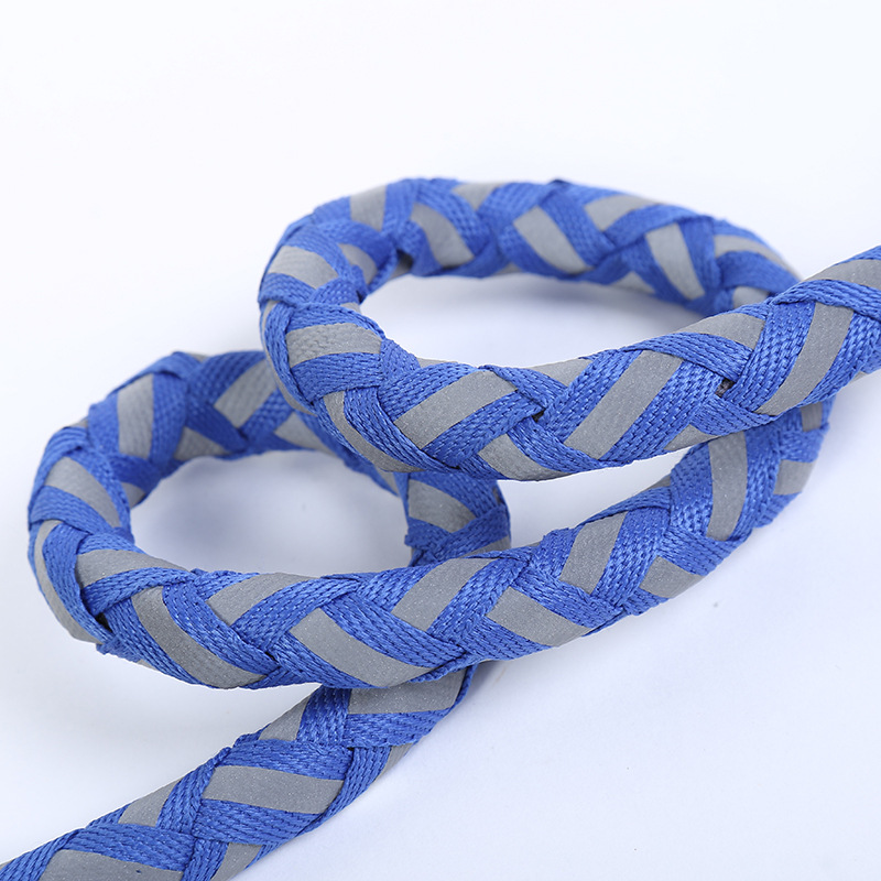 Wholesale of household pet leashes, small dog reflective hand-woven round leashes, chest and back dog leashes, and pet supplies from the manufacturer pic 16