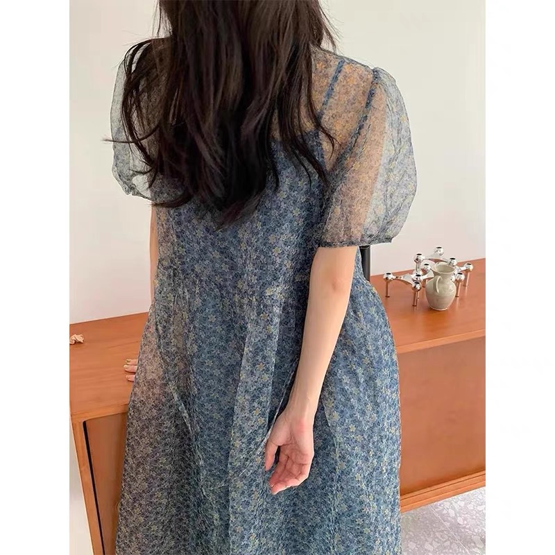 法式茶歇小碎花蓝色连衣裙女2022夏季气质宽松超仙吊带裙两件套装详情2