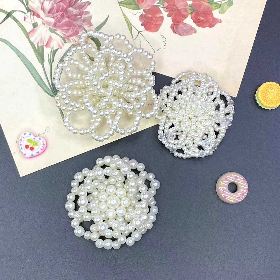 Línea europea y americana rosa forma de flor accesorios accesorios accesorios de pelo hechos a mano con cuentas zapatos y sombreros accesorios de ropa venta directa de fábrica al por mayor pic 4