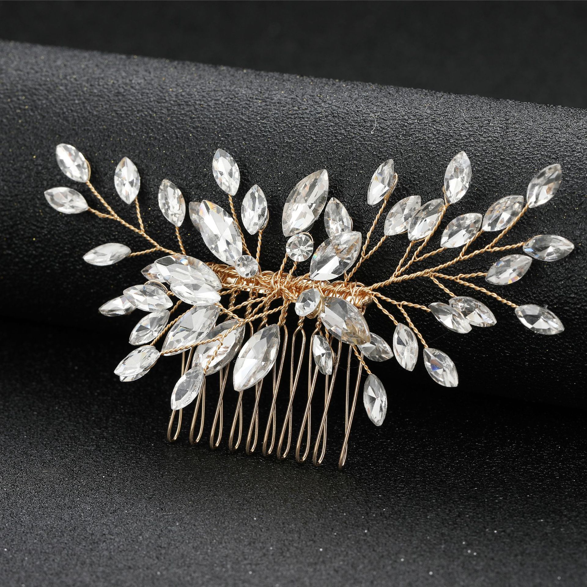 Direct sales and wholesale of cross-border handcrafted water diamond hair combs and hair accessories from Europe and America pic 25