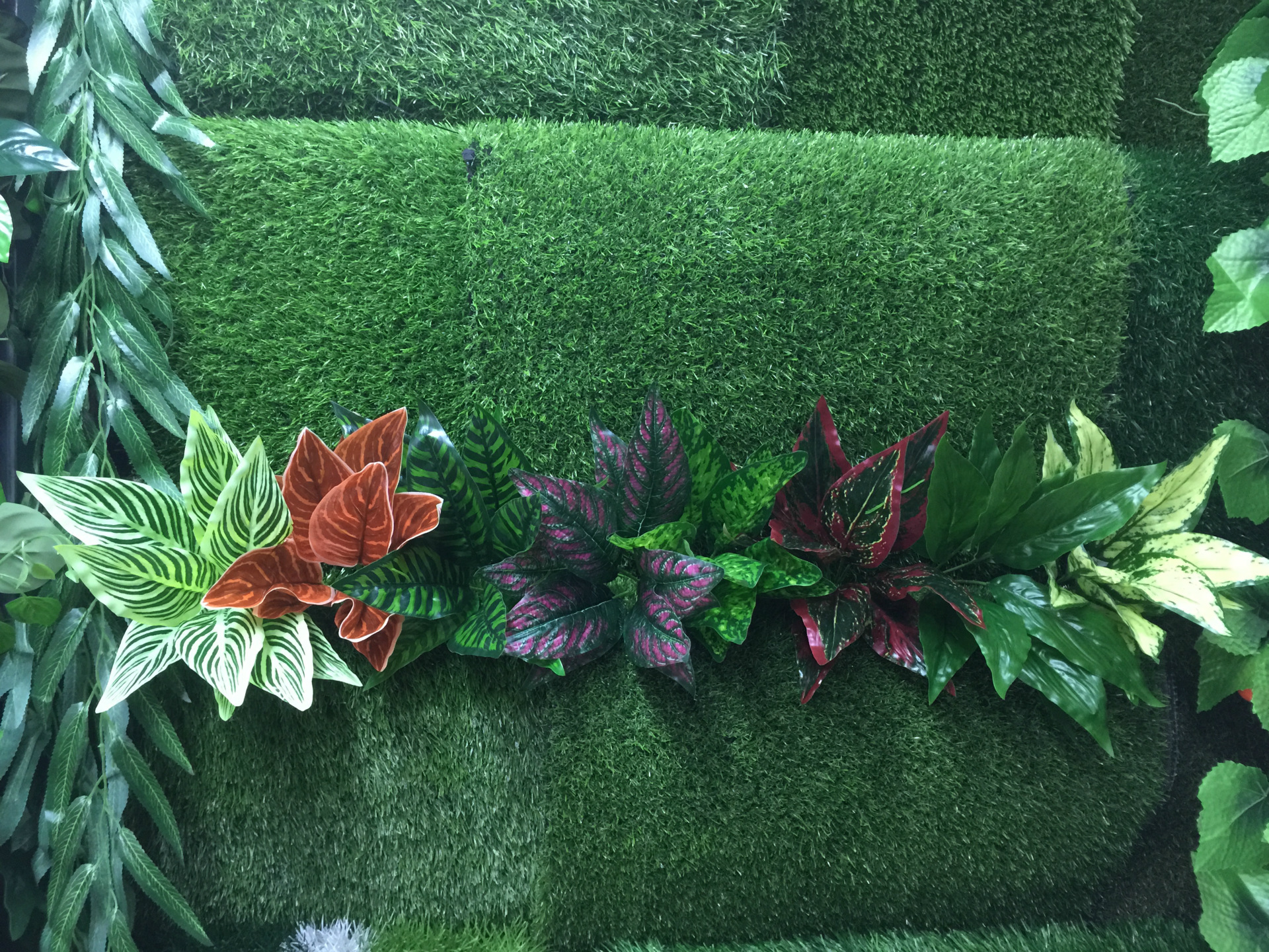 Artificial flowers, artificial lawns, artificial trees, artificial flower, artificial lawn, artificial tree manufacturers, artificial magnolia leaves, artificial plant wall accessories, DIY small bonsai, green plants, hand-held leaves, plant walls, artificial flowers, artificial lawns, artificial trees pic 1