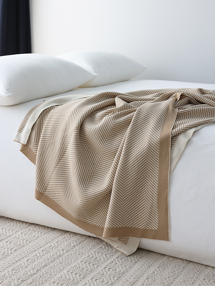 Nordic InS-style knitted blankets, casual sofa covers, blankets, air conditioning blankets, new factory stock, one-piece consignment pic 19
