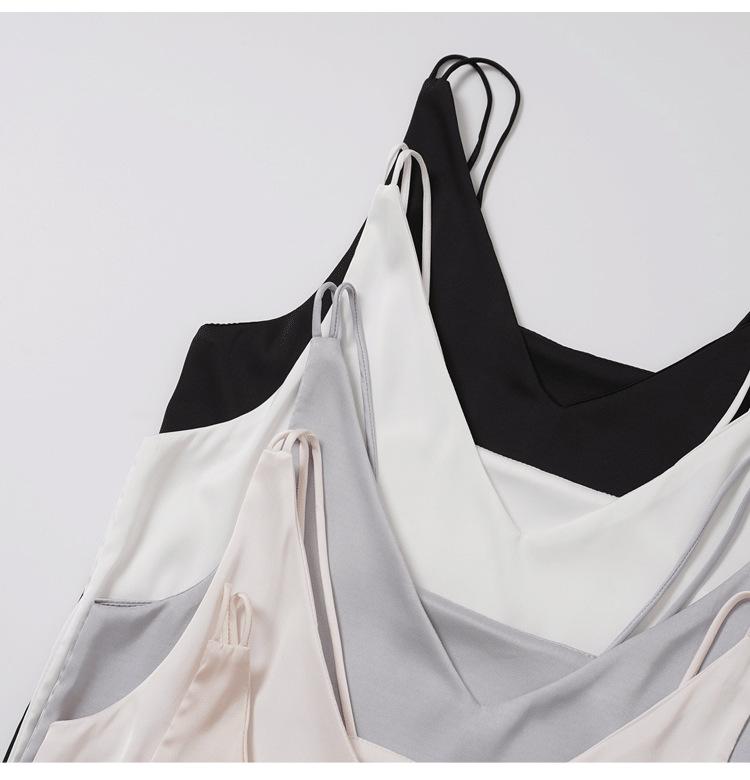 Jialqi, a popular female summer V-neck dress with a halter top, wears a suit over it and a silk satin slim-fitting base layer inside pic 49