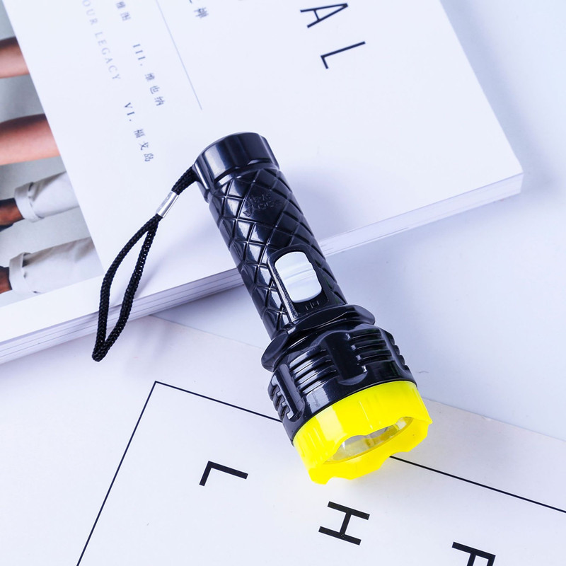 Factory direct sales of small flashlights, equipped with one 5-battery led mini 311-size flashlight pic 1