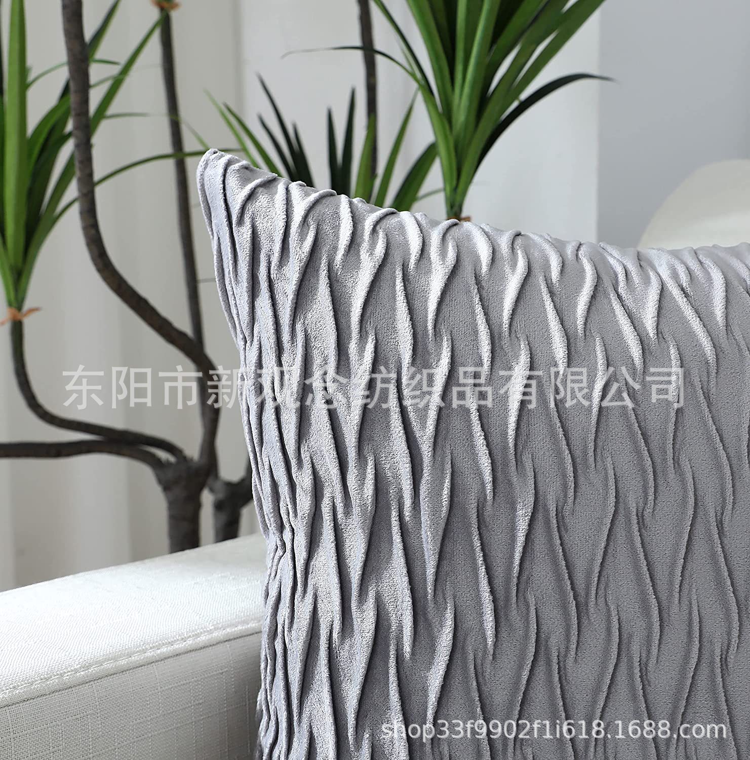 Wholesale of simple and light luxury geometric cut flower pillowcases, velvet cushion covers, Dutch fleece geometric twist cushion covers pic 19