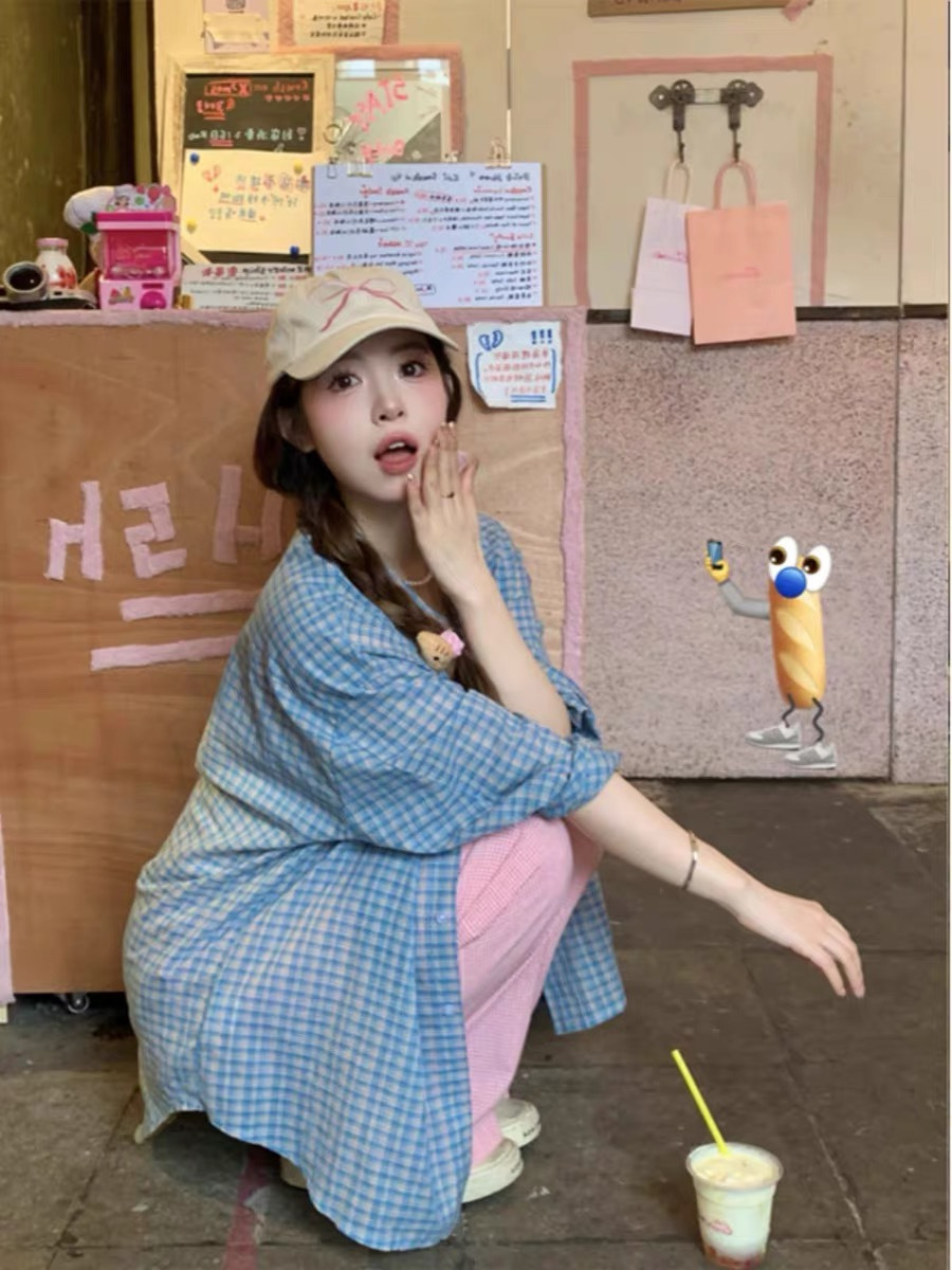 Blue checkered shirt top for women, 2024 new autumn style, light and laid-back casual loose shirt, sun-protective jacket pic 9