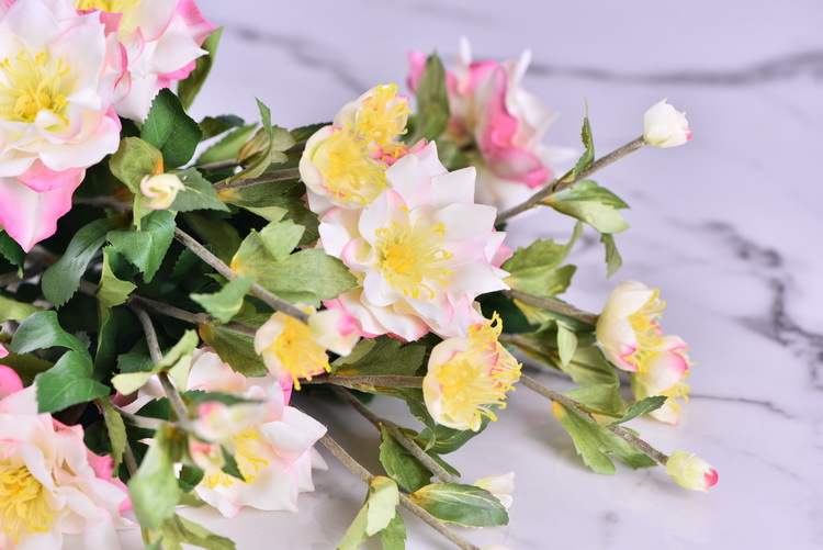 Dongli Flower Industry Factory directly sells artificial roses, ice mountain roses, home furnishings, hotels, shopping malls, wedding decorations, artificial flower bouquets, and high-end ornaments pic 65