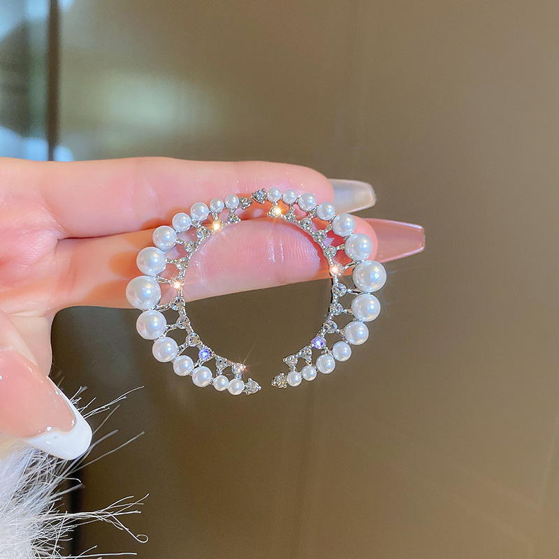 Silver needle diamond-encrusted heart-shaped flower earrings, European and American fashion style, square stud earrings, niche commuting new earrings wholesale pic 41