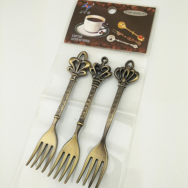 Retro crown fruit fork set in gold, silver and bronze colors, creative and fashionable 4-finger fork, retro fork, auspicious and lucky knot pic 16