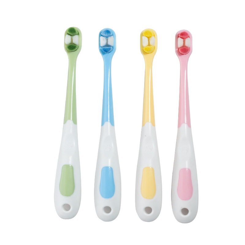 Soft bristle toothbrush for children, small head toothbrush for babies over one year old, soft bristle toothbrush for infants' milk teeth, bare brush Application Scenario
