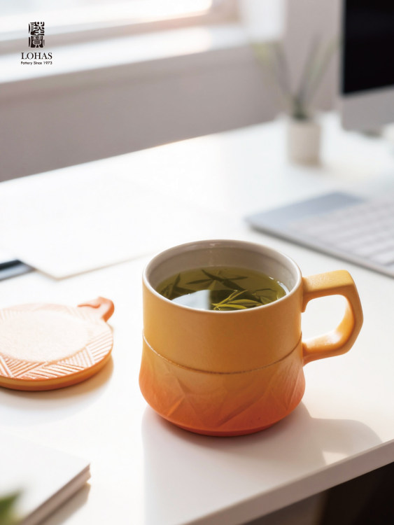 The new product of the Year of the Horse, Lu Bao Ceramic retro mugs, tea cups and coffee cups, handcrafted texture gift box, takes the lead with lid cups Item Picture