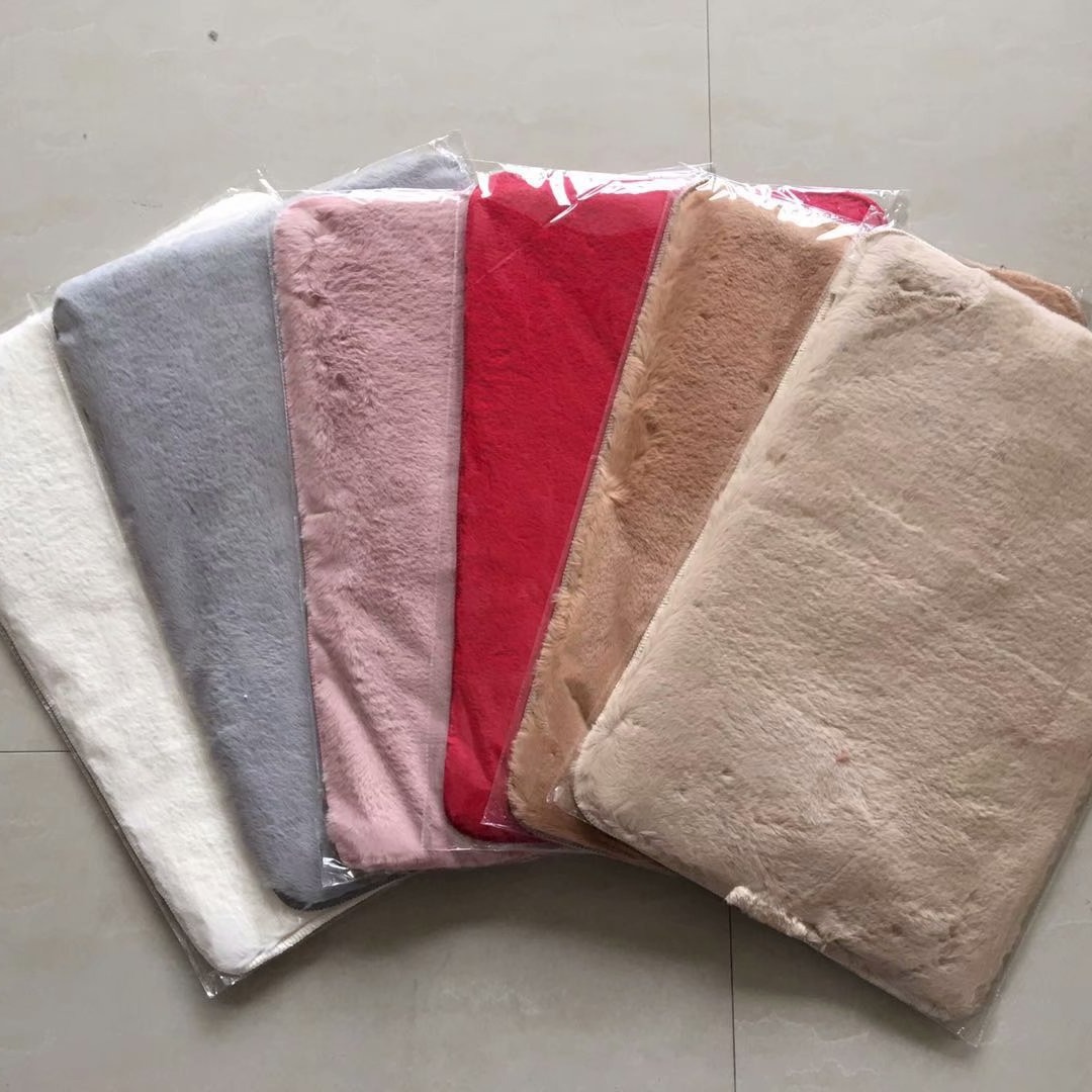 Imitation rabbit fur pure pigment color, soft and comfortable floor MATS, door MATS, anti-slip rolls for living room, bathroom, bedroom, bedside and bay window