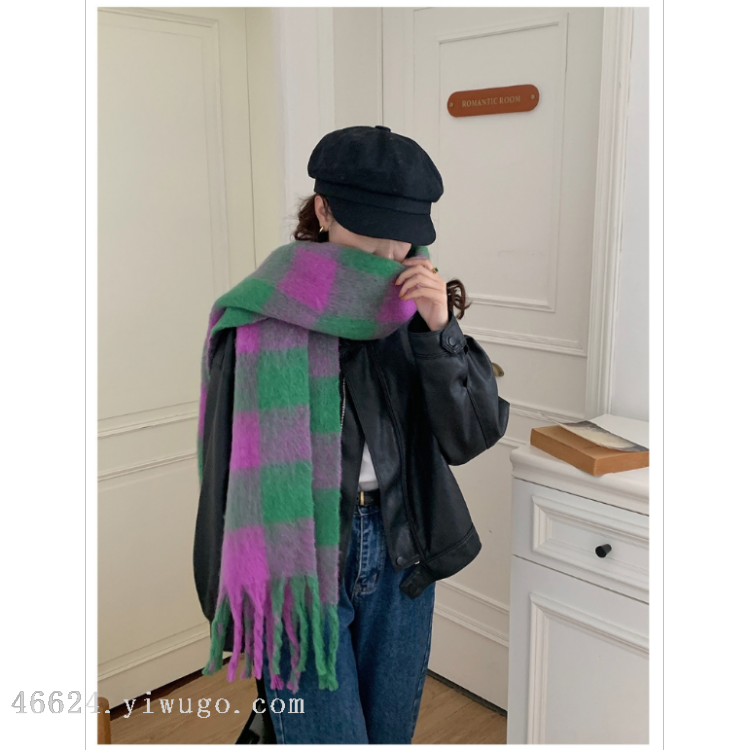Cross-border scarf wholesale, e-commerce live streaming, supply chain, tattooed purple-green checkered thick whiskers Item Picture