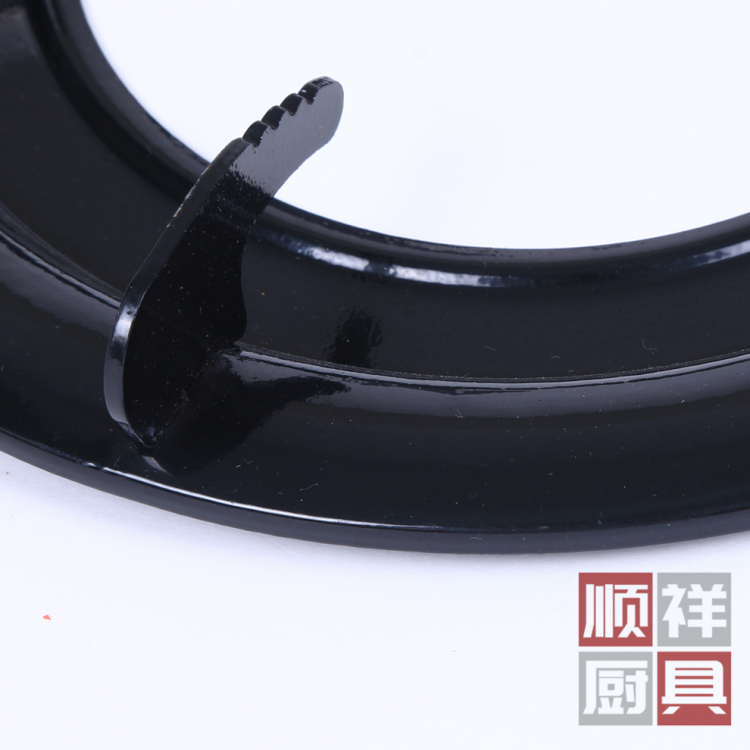 Universal countertop gas stove accessories: bracket, stove rack, pot rack, thickened cast iron milk pot, anti-slip rack, gas stove accessories Application Scenario
