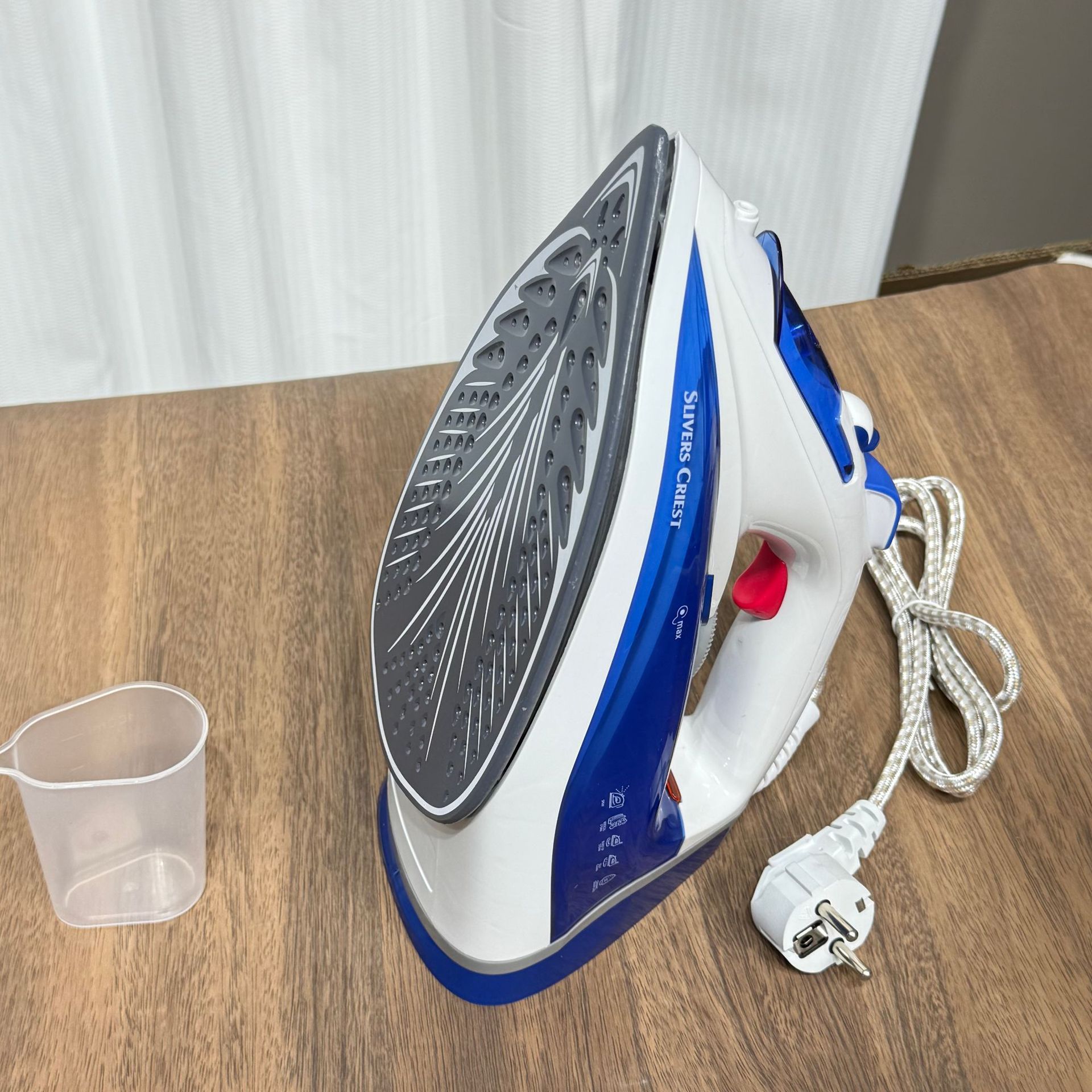 熨斗/电熨斗/迷你熨斗/熨斗白/干式熨斗产品图