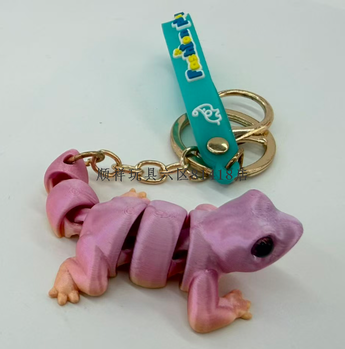 3D printed keychain bag pendant, gecko joint movable student backpack accessory details Picture
