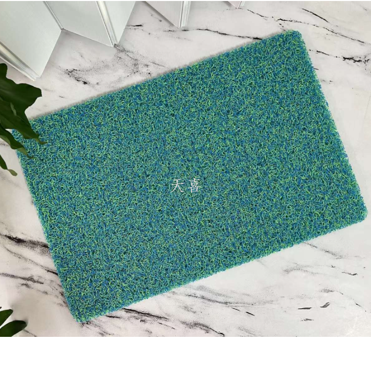 Two-color mesh bottom with brushed and silk-screened patterns, edge pressing, sand-scraping and dust removal, door and balcony floor mat