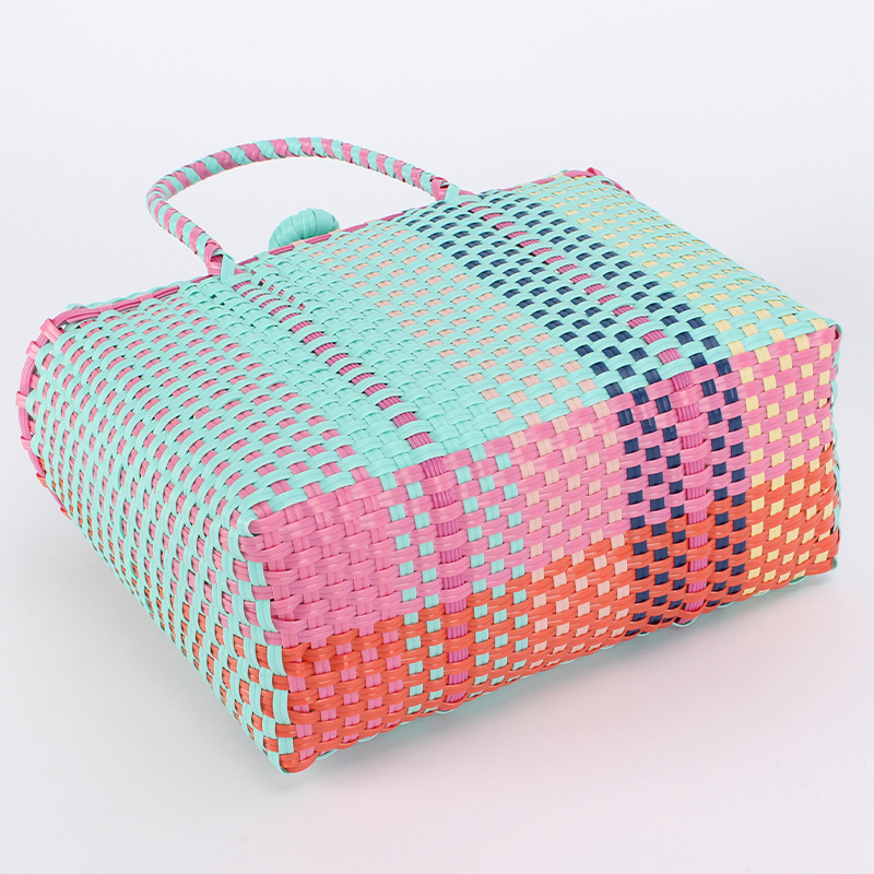 One-piece delivery of new fresh and contrasting color hand-woven bags, plastic baskets, beach vacation picnic hand-carried ladies' bags details Picture