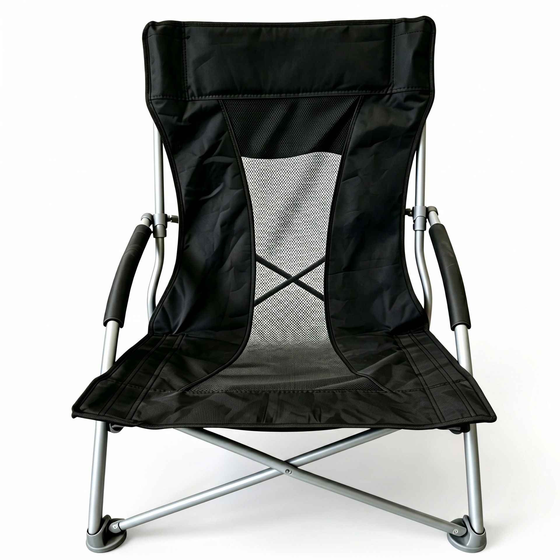 Outdoor folding beach chair, portable camping picnic folding table and chair, sea dog chair, low-seat fishing chair, leisure chair Application Scenario