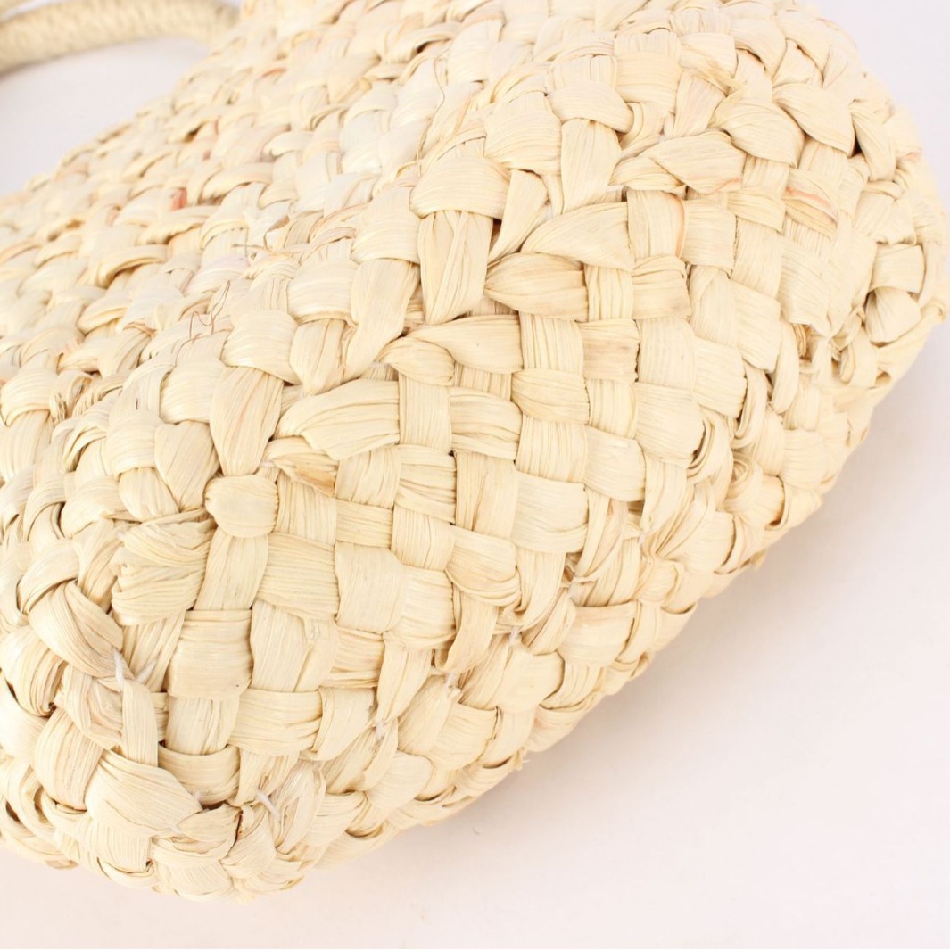 One-piece delivery of cute corn husk hand-held straw woven bags, new hand-held straw woven bags, women's seaside vacation beach details Picture