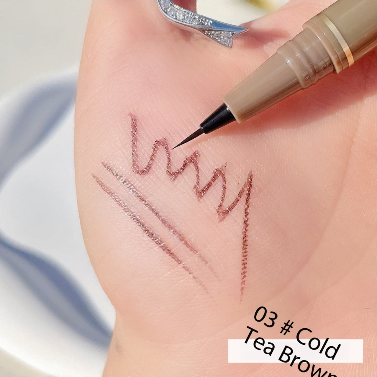 Atomic Kitten Smooth Mineral Long-lasting Waterproof, sweat-proof, Non-Staining Brown Liquid Eyeliner details Picture