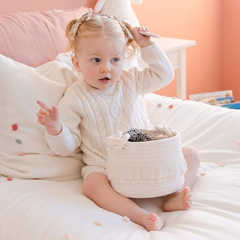 Cotton rope woven basket, small item storage basket, children's toys, needle and thread box, living room and study, sanitary napkin storage details Picture