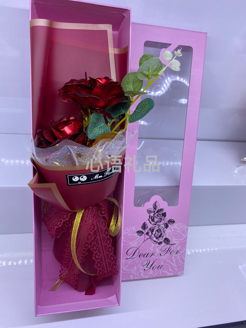 节日礼物，情人节热销产品，金玫瑰花束，适合任何场合礼物赠送