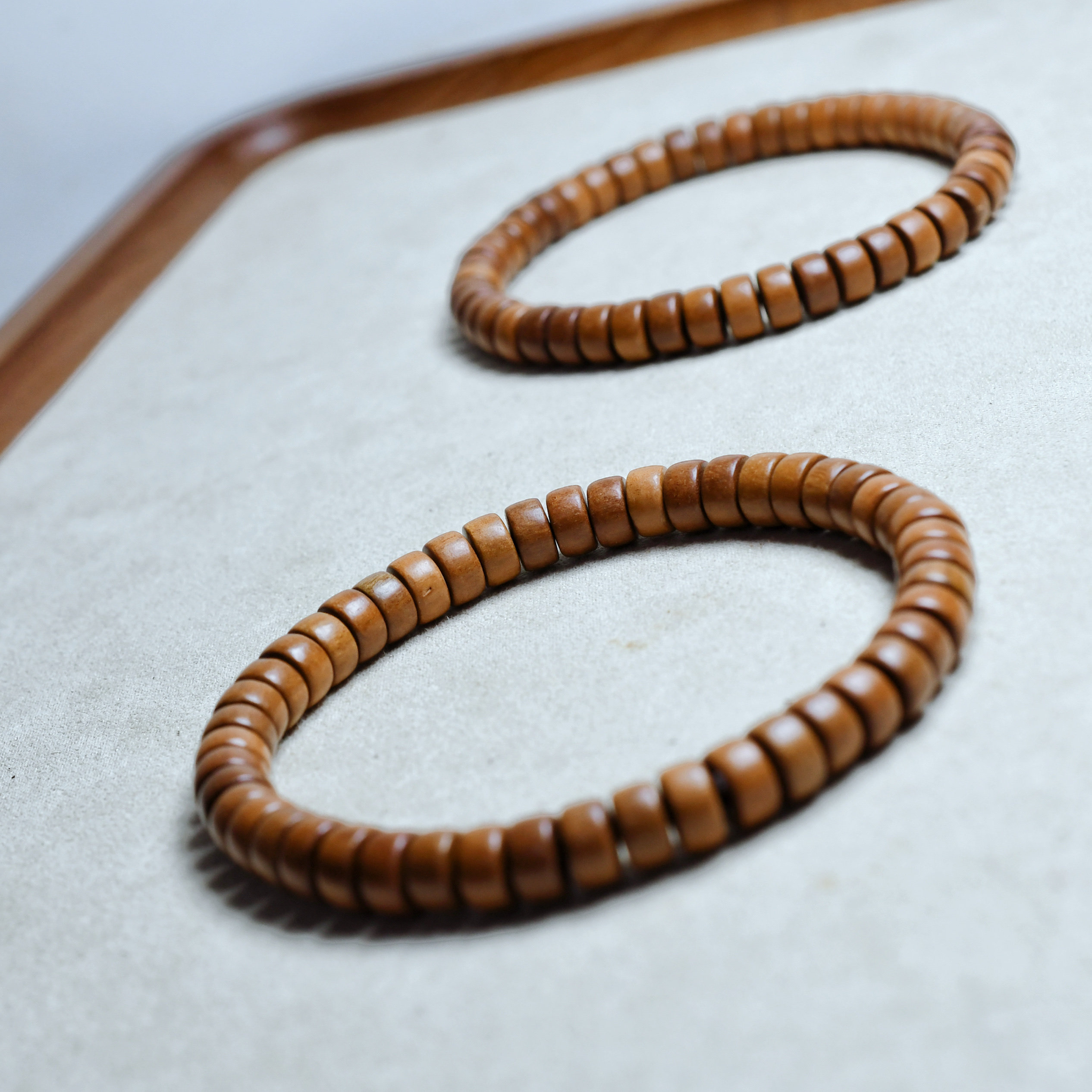 Peach wood bracelet with pills, exquisitely crafted round bracelet Specification image