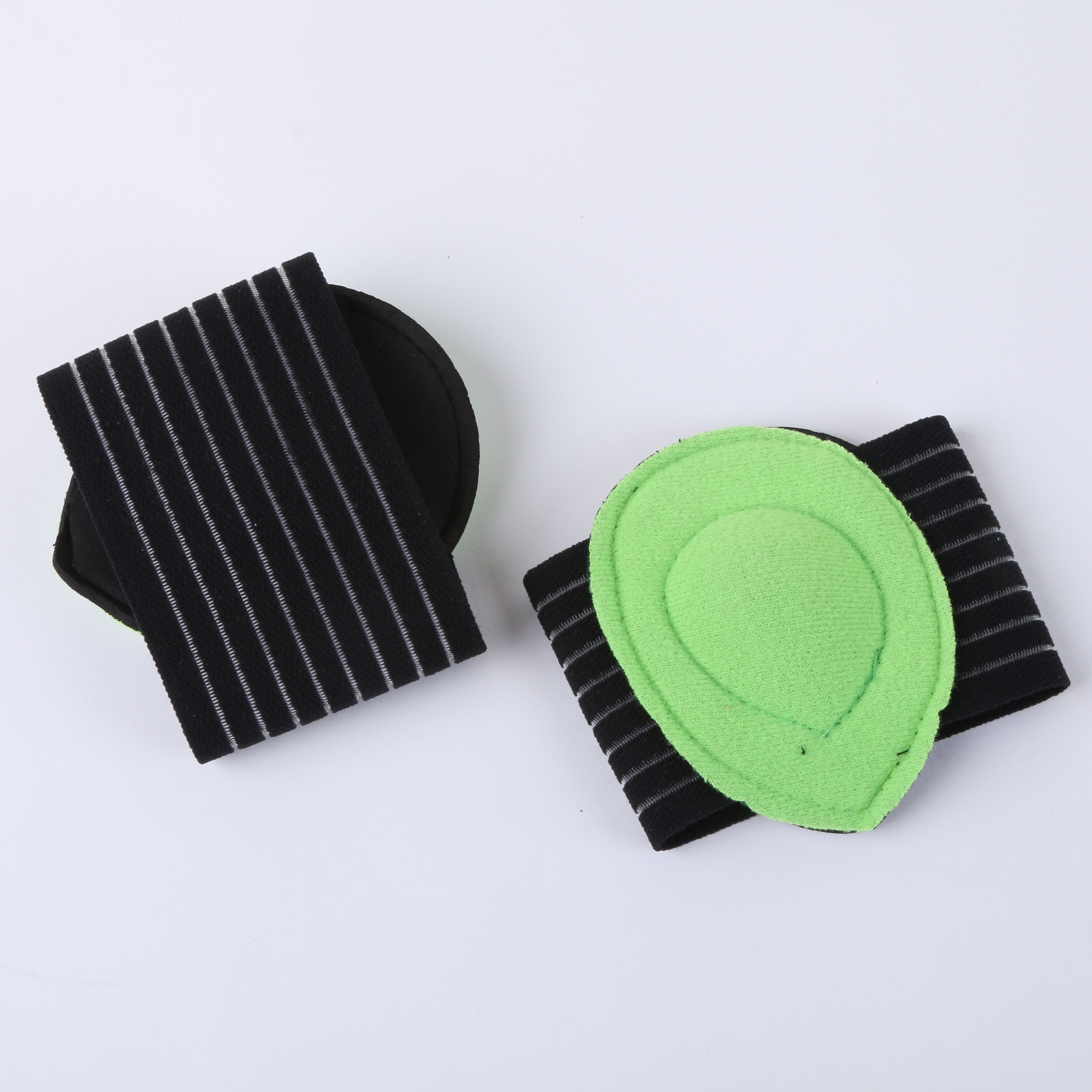 Arch massage insoles and heel massage insoles full figure