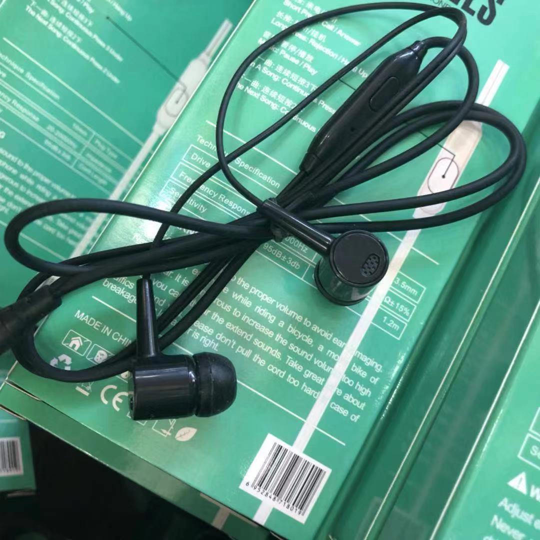 L29 in-ear wire-controlled headphones gift headphones suitable for both Apple and Android universal smartphones details Picture