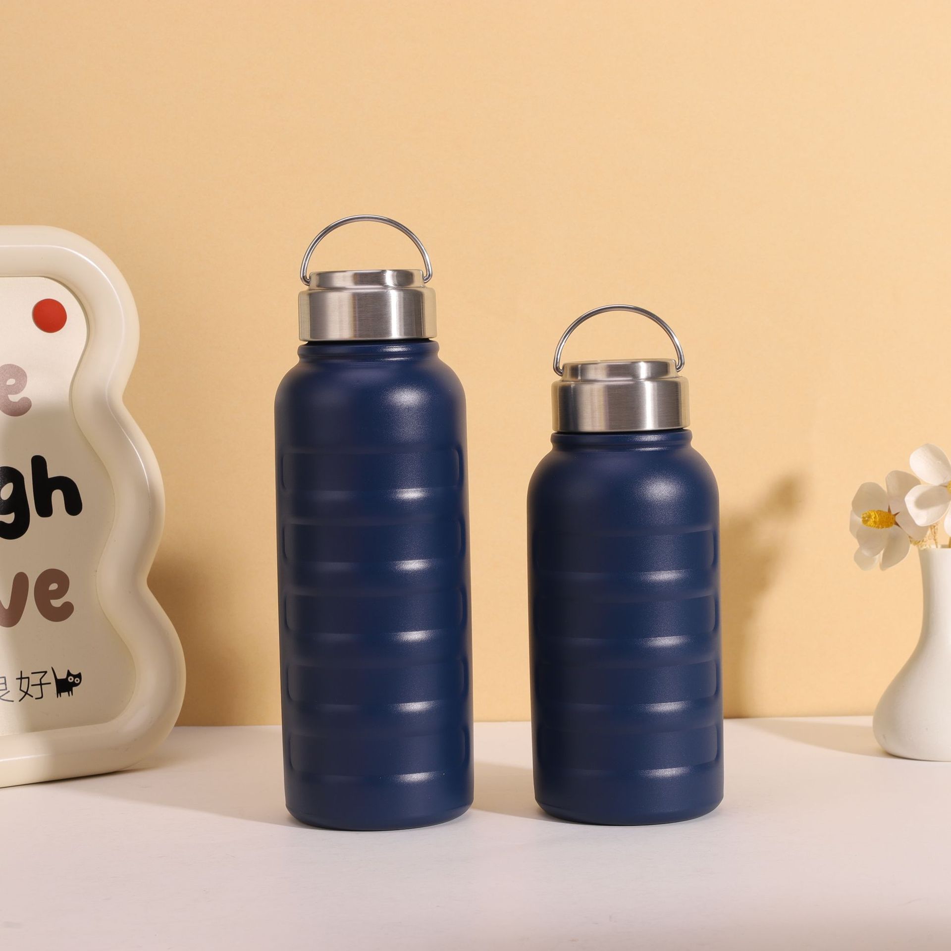 New 304 stainless steel insulated board large-capacity vacuum double-layer water cup, outdoor convenient car portable water bottle Specification image