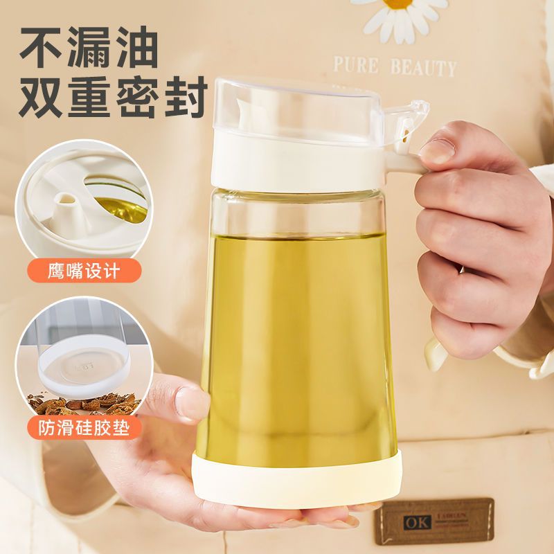 Wholesale household kitchen multi-functional glass oil flasks, seasoning bottles, one-handed operation integrated oil bottles, dual-purpose oil flasks, and oil flask consignment Application Scenario