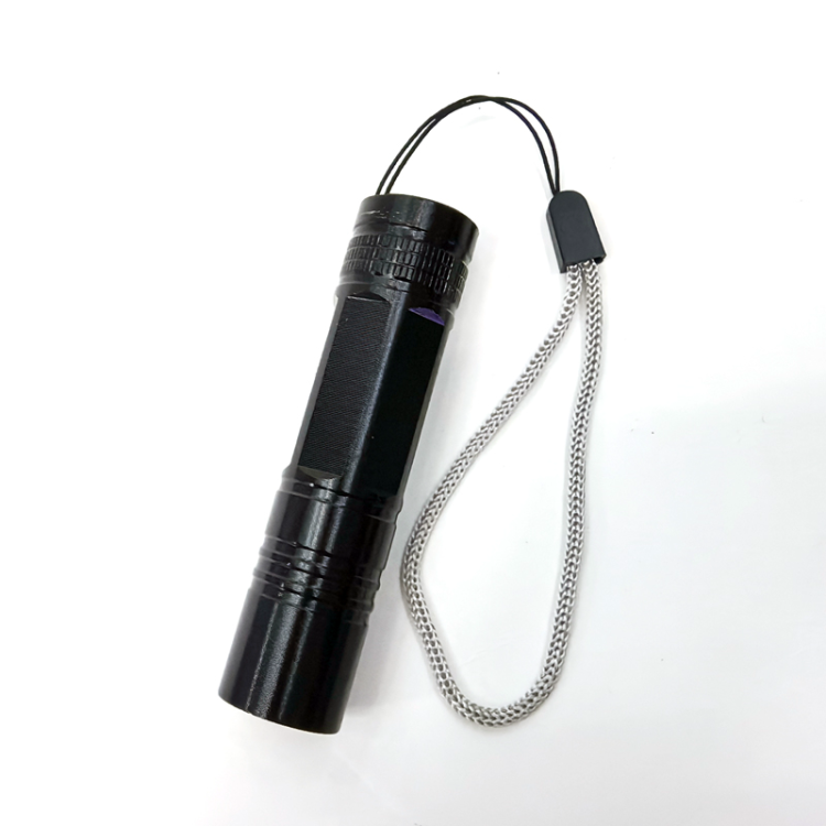 مصباح يدوي من الألومنيوم 9501 مصباح يدوي مشحن من سبائك الألومنيوم بواسطة USB (USB)، مصباح يدوي صغير ذو ضوء أبيض details Picture