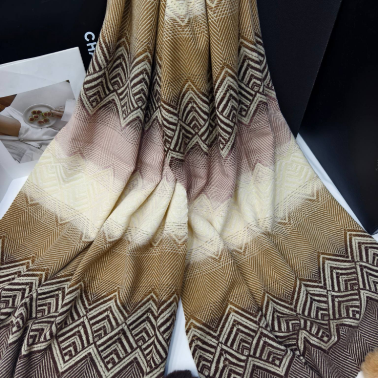 Cross-border scarf wholesale e-commerce live-streaming supply chain, new jacquard ruyi herringbone tassels and pom-poms details Picture