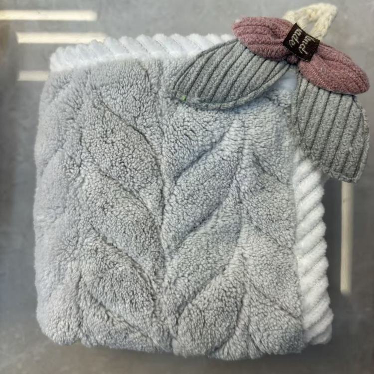 مناشف تنظيف متعددة الأغراض من السحاب والممائل، والمشاح، والقوس، وملابس الوجه Item Picture