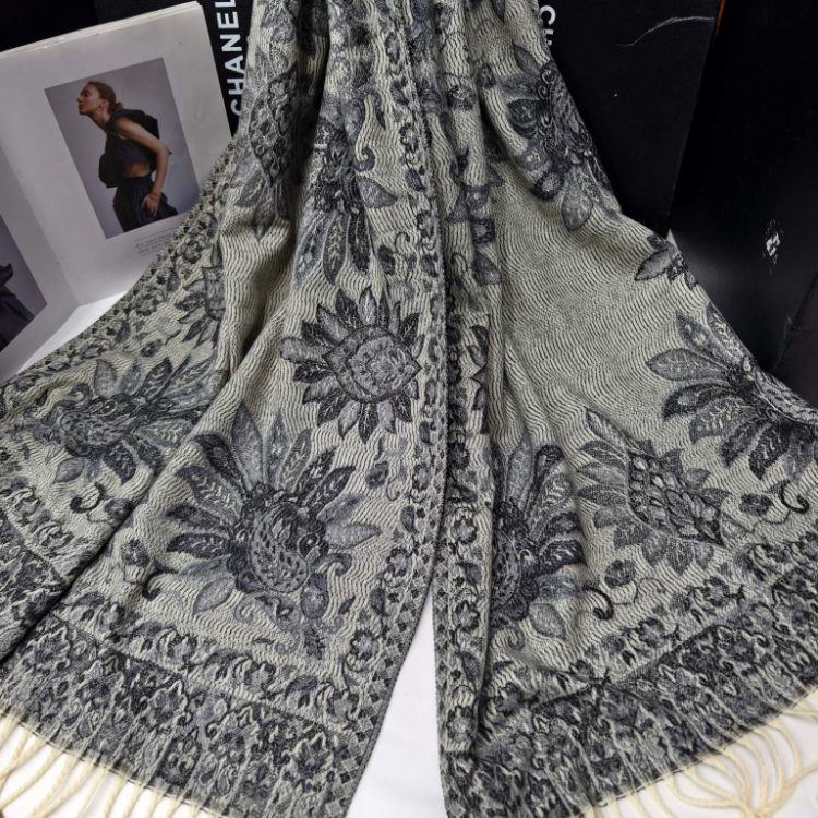 ويبث مشغلو شبكات الوشاح وشاح التصدير مباشرة مباشرة سلسلة سلسلة جديدة من الأزهار الأنشوفة Item Picture